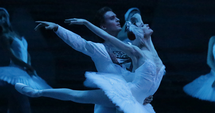 Pathé Schouwburgplein shows exclusive Swan Lake ballet in IMAX format