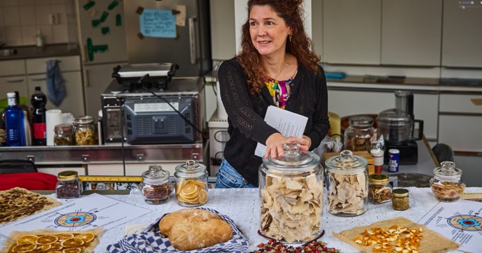 AYNI – Leven in overvloed is een expositie over zorg voor de aarde 